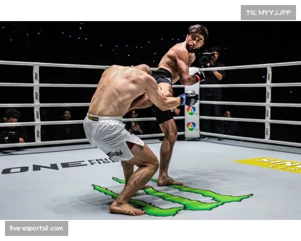 ONE周五格斗夜145战报:沃拉蓬第一回合KO布罗西耶 ONE周五格斗夜145战报:沃拉蓬第一回合KO布罗西耶